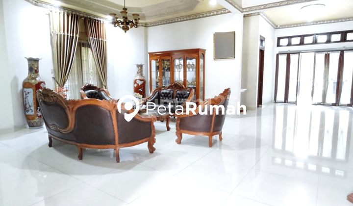 VILLA JALAN JAMIN GINTING KOMPLEK CITRA GARDEN PASAR SEMBADA