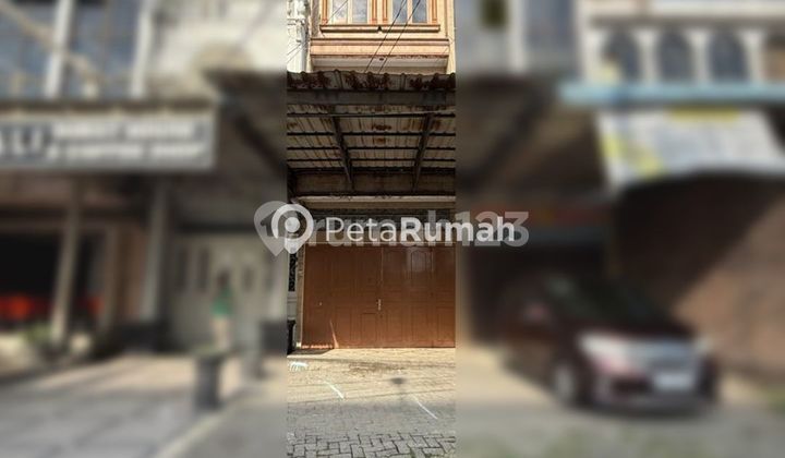 FOR SALE SHOPHOUSE ON SISINGAMANGARAJA STREET - MEDAN CITY FOR SALE SHOPHOUSE ON SISINGAMANGARAJA STREET - MEDAN CITY