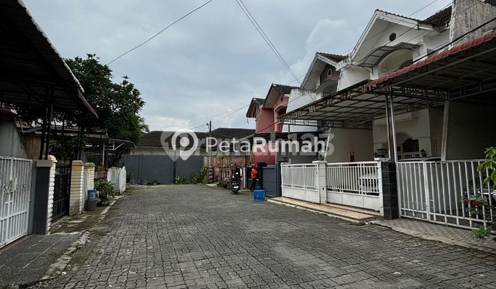 VILLA JALAN KARYA KOMPLEK KARYA AGUNG DAERAH KARANG BEROMBAK VILLA JALAN KARYA KOMPLEK KARYA AGUNG DAERAH KARANG BEROMBAK