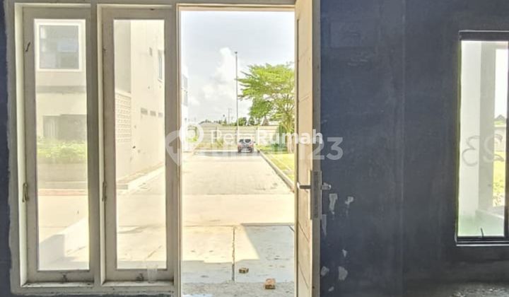 FOR SALE VILLA ON GAPERTA STREET END OF GIVENCY ONE COMPLEX VALENTINO TYPE - KAMPUNG LALANG AREA, MEDAN SUNGGAL (jesslyn)