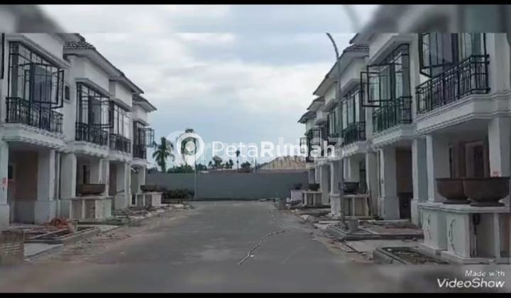 Dijual Villa Jalan Meteorologi Raya Komplek Jewel Garden Daerah Pancing