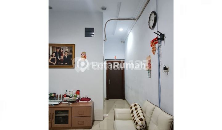 DIJUAL RUMAH JALAN KL YOS SUDARSO GLUGUR KOTA MEDAN BARAT