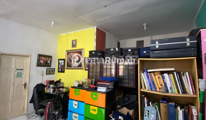 RUMAH JALAN FLAMBOYAN RAYA KOMPLEK WAIKIKI DAERAH TUNTUNGAN DEKAT PASAR MELATI  1