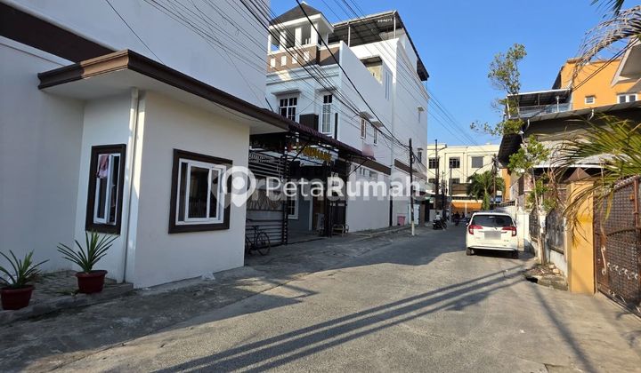 VILLA JALAN MUSTAFA KOMPLEK MENTARI LANDMARK DAERAH KRAKATAU DEKAT AMPERA 