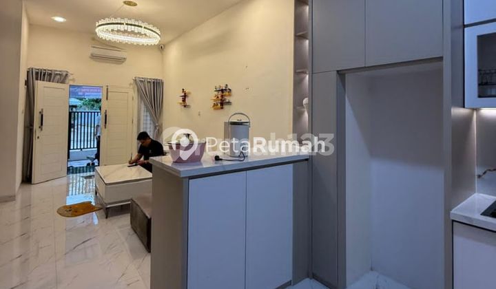 Dijual Villa Jalan Mega Komplek Ringroad Ville