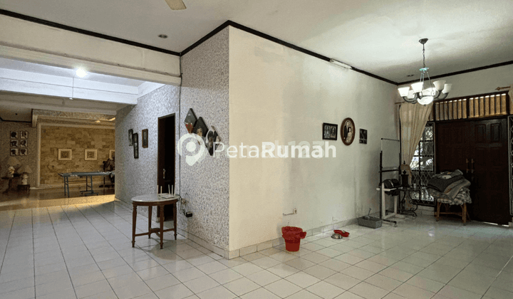 Villa Komplek Taman Setia Budi Indah I 2