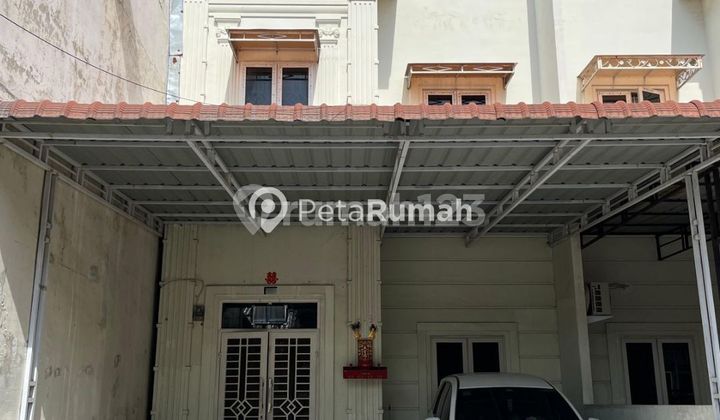 FOR SALE HOUSE ON PASAR III STREET, GRAHA KRAKATAU COMPLEX | Medan Perjuangan 1