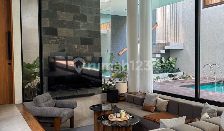 Dijual Brand New Luxury Villa 3 Br Dekat Pantai Pererenan Canggu 2