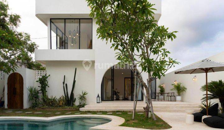 Di Jual Villa Deket Pantai Pererenan Canggu 1