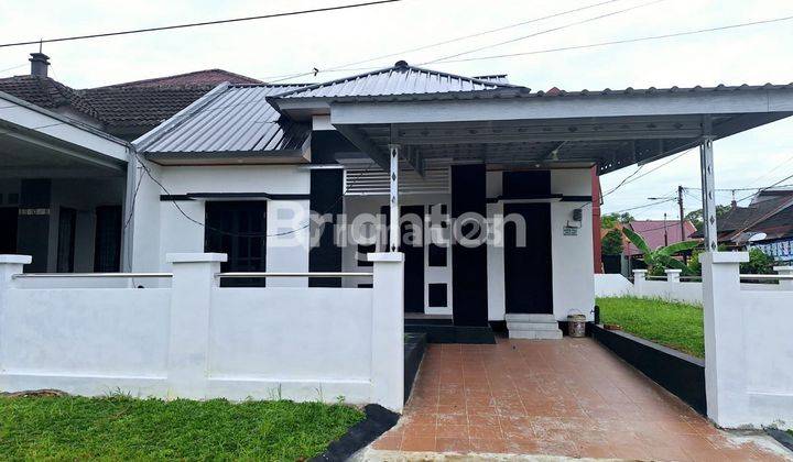 Rumah Sewa Hook 1