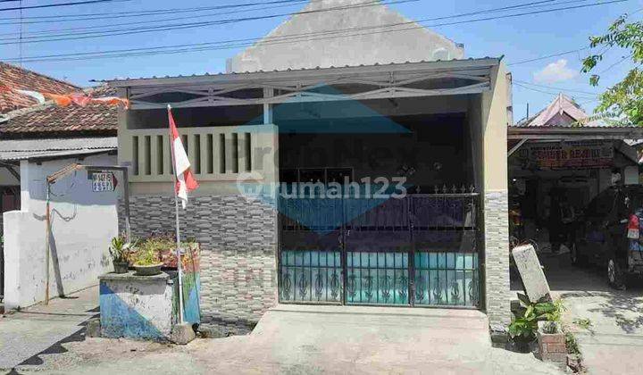 Rumah Petemon Surabaya Full Renov 1