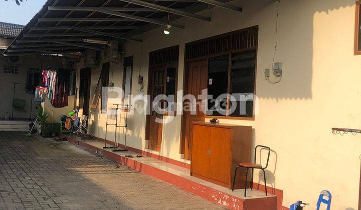 RUMAH PETAKAN 10 PINTU KEBAYORAN LAMA 1