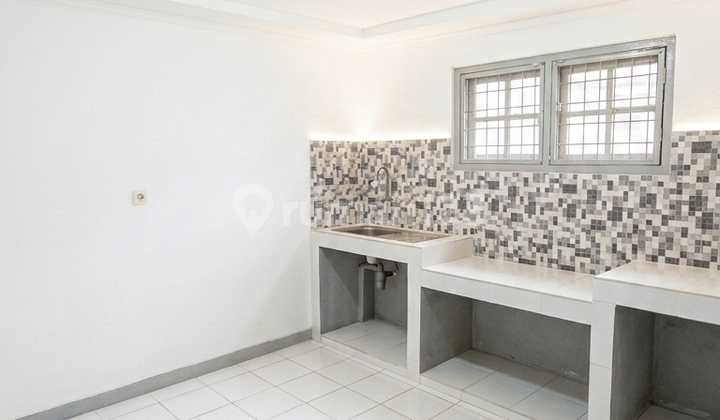 Rumah Lokasi Strategis Tanjung Duren 2