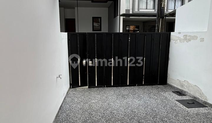 Rumah Design American Classic Lingkungan Nyaman dan Tenang 2