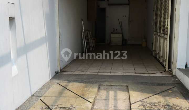 Dijual Rumah 2 Lantai Kebayoran Baru 2