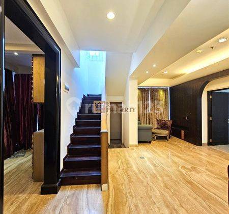 Langka Rumah 2 Lantai Cosmo Park Thamrin City 8x17m2 Furnish 1