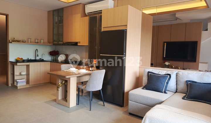 Rumah 3 Lantai Indent Exclusive di Permata Buana Jakarta Barat