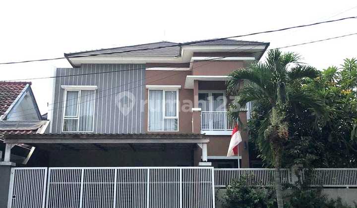 Nice 2.5 Floors House with SHM in BSD Anggrek Loka Nice 2.5 Floors House with SHM in BSD Anggrek Loka