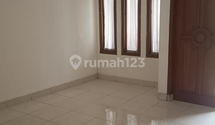 Rumah Favorit Strategis Harga Termurah di Pulomas Jakarta Timur