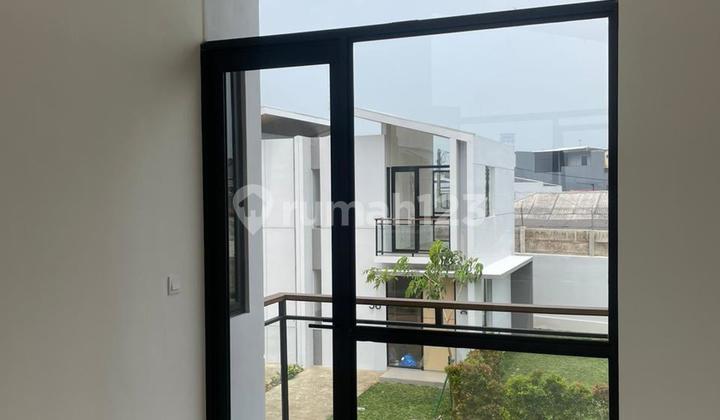 Millennial 2-Storey Ready-to-Occupy House in Karawaci 2