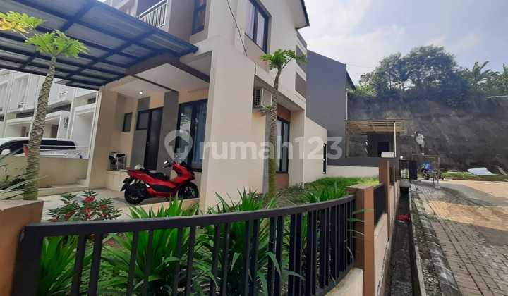 Beautiful House Corner Side of South Tangerang Mayor 2