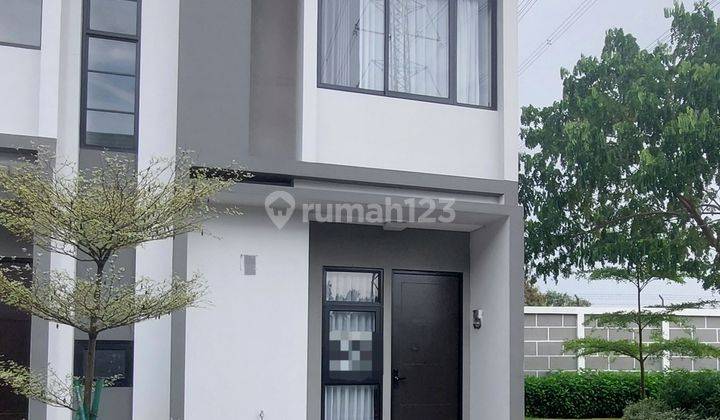 JUAL CEPAT Rumah Baru 2 Lantai Lokasi Strategis di Metland Puri 1