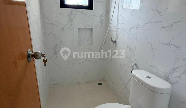 Rumah Bagus Strategis Dekat Akses Tol Di Metland Puri 2