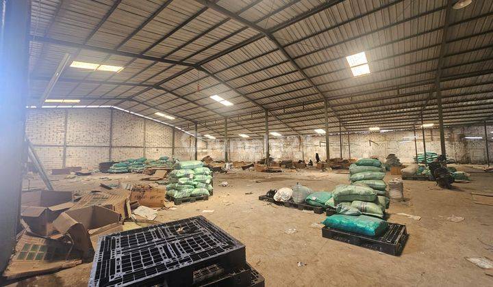 Gudang Super Besar Shm Lokasi Strategis Di Tangerang 2
