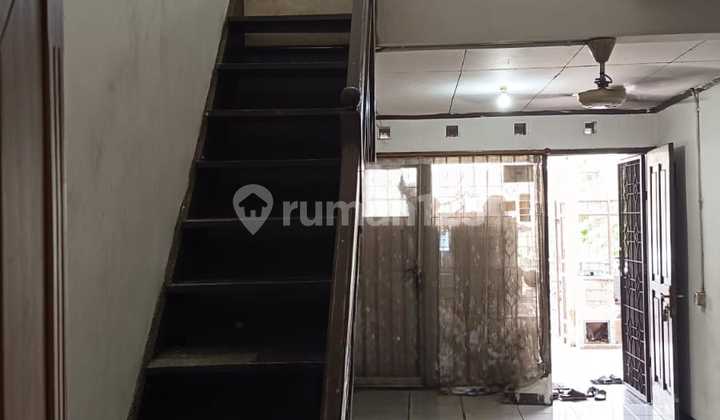 Jual Murah Rumah Strategis di Taman Semanan Indah Jakarta 2