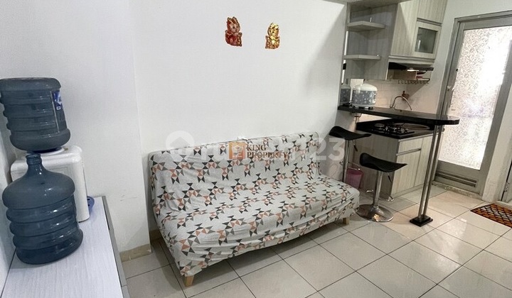 For Rent: Green Bay Pluit Apartment, Greenbay Tower, favorite direct access to Baywalk Mall. View unit with pool view, condominium. Furnished condition, equipped with AC, kitchen set, wardrobe, sofa, TV rack, LCD TV (total 64 local and international channels), Queen-sized springbed.