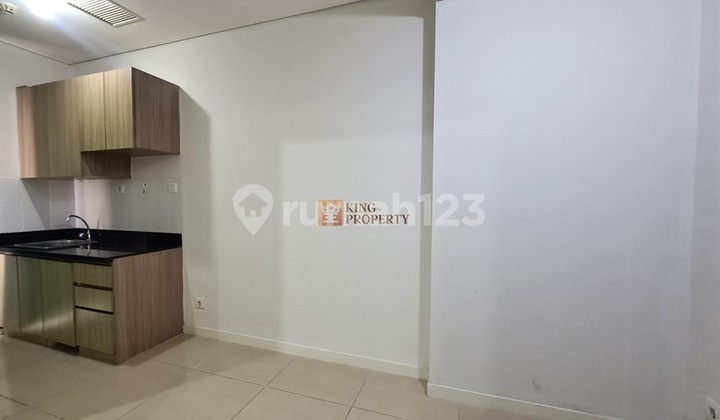 For Rent Madison Park 1BR Apartment Fully Furnished - Near Central Park & Orchid Garden, Ready for Viewing Now! For Rent 1 Bedroom Madison Park Central Park Apartment Well-Maintained Move-In Ready, Grogol Petamburan, West Jakarta. Unit Details:- Area: 29 m²- 1 Bedroom 2