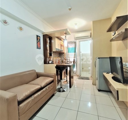 For Rent Green Bay Pluit Apartment – North Jakarta
Coastview Tower
Direct Access to Baywalk Mall! Via Connecting Bridge Directly to the Mall – A Practical Lifestyle in One Step!
Unit Details:
* Type: 2 Bedroom + 1 Bathroom
* Area: 35 m²
* Condition: Fully Furnished