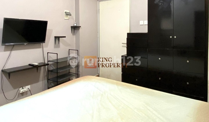 For Rent Green Bay Pluit Apartment, Greenbay Jakarta Utara, Coastview Tower, Low Floor, with Garden View, Close to Mall Access.
Studio Type 21m2, Furnished Minimalist, Ready to Occupy.
Available: AC, Queen-size Springbed, LED TV (Total 64 Local and International Channels). 2