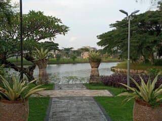 Rumah cantik green lake city Amerika latin 2 Lantai Bagus Utara 2