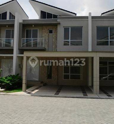 Rumah modern bagus lokasi strategis Kosambi green lake city 1