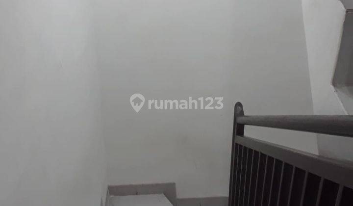 Rumah Kresek 2 Lantai Siap Huni Harga Dibawah 1 Miliard Lokasi Strategis 2