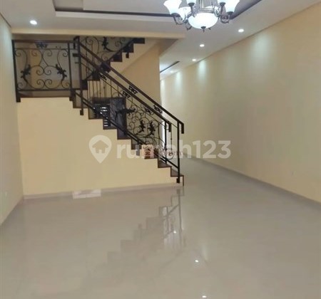 Dijual Rumah 2 Lantai Unfurnish Di Kemanggisan – Dekat Binus & Central Park, Palmerah, Jakarta Barat. Dijual Rumah 2 Lantai Unfurnish Di Kemanggisan – Dekat Binus & Central Park, Palmerah, Jakarta Barat.