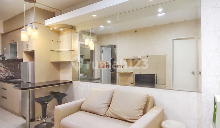 Just Bring Your Suitcase! For Rent 2Br 43M² Full Furnished Minimalist, Super Close Access to Mall Baywalk Green Bay Pluit Greenbay