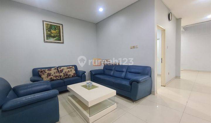 Rumah 4 Kamar Tidur Puri Mansion Kondisi Bagus Siap Huni Private 2