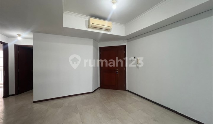 Disewakan 2 Bedroom di Royal Mediterania Garden Modern Minimalist 2