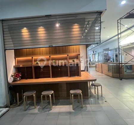 Disewakan Kios Hook Siap Usaha di Madison Park Apartemen Central Park Area Jakarta Barat Disewakan Kios Hook Siap Usaha di Madison Park Apartemen Central Park Area Jakarta Barat