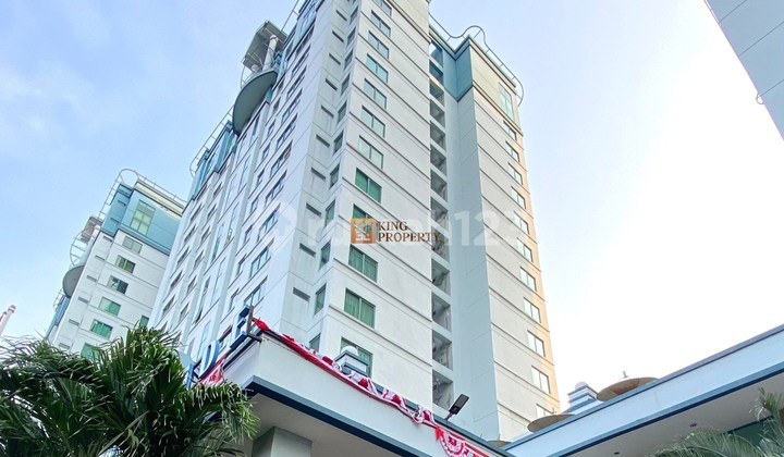 Business Space 140 m2 HS Muara Karang, North Jakarta, Golden Opportunity! Business Kiosk in Riverside Apartment Area, High Traffic Flow