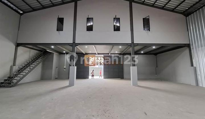 Sewa Cepat Gudang Baru, Bebas Pungli, Keamanan Terjamin! Akses Container dan Fusso Strategis di Cipondoh Dekat Tol Jakarta-Tangerang & Bandara Cocok Logistik Sewa Cepat Gudang Baru, Bebas Pungli, Keamanan Terjamin! Akses Container dan Fusso Strategis di Cipondoh Dekat Tol Jakarta-Tangerang & Bandara Cocok Logistik