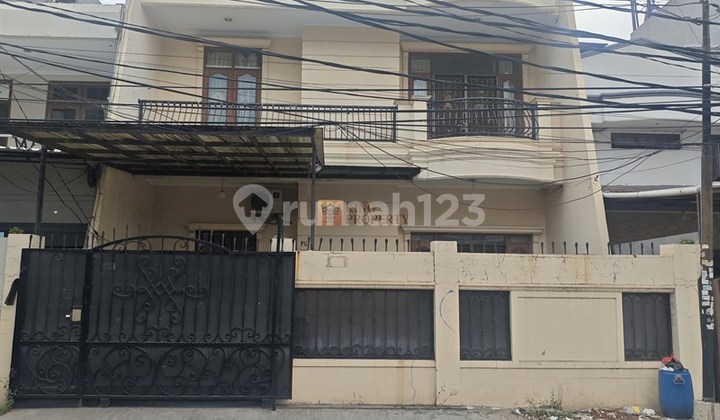 Lokasi Strategis, Sewa Rumah 2 Lantai Sudah Terenovasi Bagus Di Taman Permata Indah Teluk Gong, Lingkungan Elit, Bebas Banjir, Dekat Ke Toll, Pasar Swalayan Hari-hari, Komplek Tenang Dan Aman