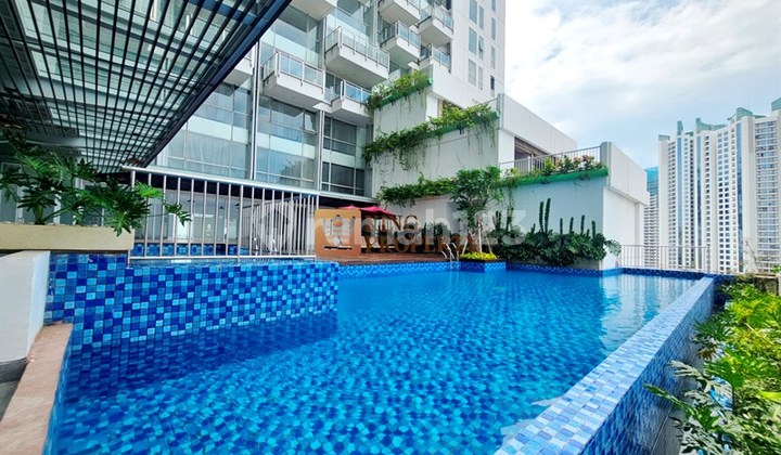 Near JIEXPO, 2 Swimming Pools (Sky Pool), 3 Exclusive Lobbies & Double Private Lifts, Parking Space (1:1), Sky Garden, Gym, 24-Hour Security, For Rent 1BR Apartment at The Peak Royale Springhill Suites