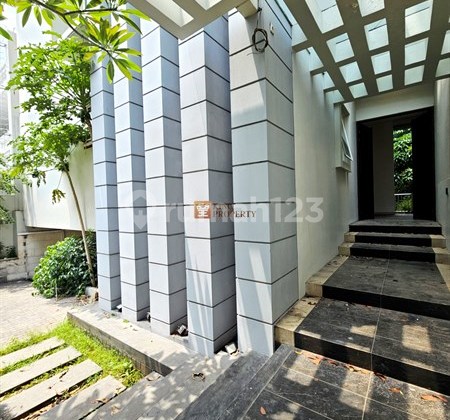 Rumah Bagus Pondok Indah, Jakarta Selatan Best value! Eks Menteri, Garden House Mewah dan Modern di Pondok Indah 2