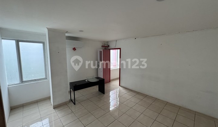 For Rent 4-Story Hook-Type Shop in a Busy Area, Suitable for Various Businesses - 600M to Daan Mogot Kalideres, Daily Supermarket, Citra, Shell Gas Station, Starbucks, McDonald's, Burger King 2