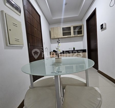 Price Drop, Hurry Check! Studio Akr Gallery West Fully Furnished Strategic Near Kebon Jeruk Toll & Puri Mall 2