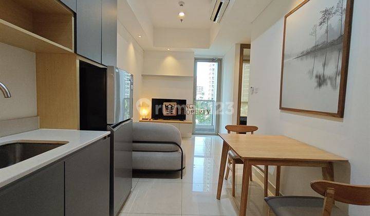 Furnished Minimalis Nyaman terhubung ke Hublibe Mall TA,Disewa 2BR Taman Anggrek Residence Tanjung Duren Lantai Rendah