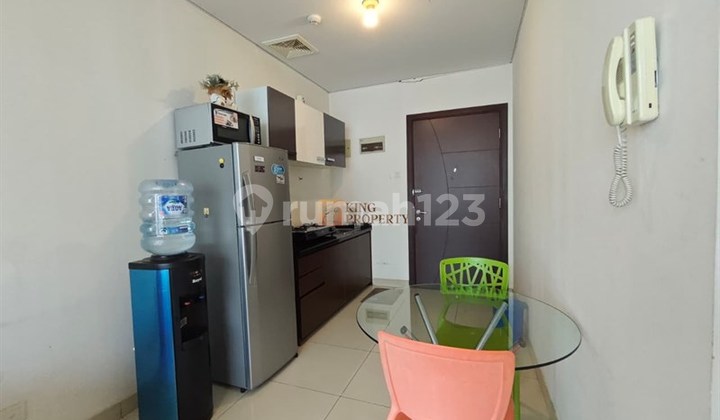 Central Park Residences 1BR Furnished Homey Unit Above the Mall, Featuring Swimming Pool, Gym, Whirlpool, Walking Distance to APL Tower & Orchid Garden.